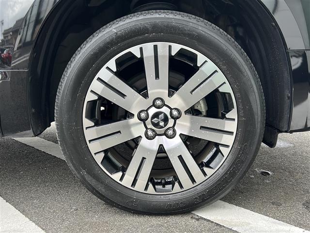 デリカD:5 G パワーパッケージ 社外9インチナビ/フルセグ/パドルシフト/ディーゼルターボ/ドアバイザー/ETC/禁煙車/シートヒーター/エアシート/両側パワースライドドア/パワーシート/4WD/スマートキー/プッシュスタート SD(32枚目)