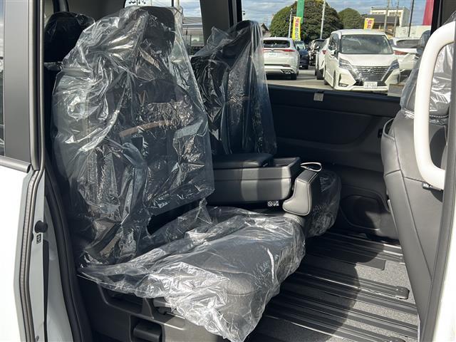 セレナ e-パワー ハイウェイスターV 後席モニター/全方位カメラ/フルセグTV/純正ディスプレイオーディオ/両側パワースライドドア/クルーズコントロール/レーンキープアシスト/コーナーセンサー/純正アルミホイール/ハーフレザーシート(21枚目)