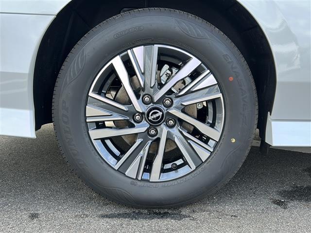 セレナ e-パワー ハイウェイスターV 後席モニター/全方位カメラ/フルセグTV/純正ディスプレイオーディオ/両側パワースライドドア/クルーズコントロール/レーンキープアシスト/コーナーセンサー/純正アルミホイール/ハーフレザーシート(26枚目)