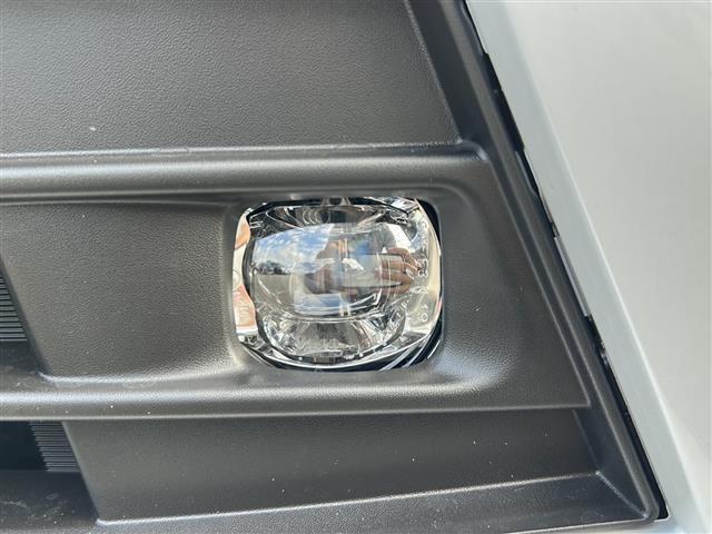 セレナ e-パワー ハイウェイスターV 後席モニター/全方位カメラ/フルセグTV/純正ディスプレイオーディオ/両側パワースライドドア/クルーズコントロール/レーンキープアシスト/コーナーセンサー/純正アルミホイール/ハーフレザーシート(30枚目)