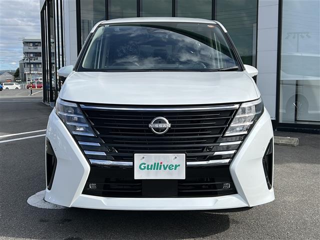 セレナ e-パワー ハイウェイスターV 後席モニター/全方位カメラ/フルセグTV/純正ディスプレイオーディオ/両側パワースライドドア/クルーズコントロール/レーンキープアシスト/コーナーセンサー/純正アルミホイール/ハーフレザーシート(32枚目)