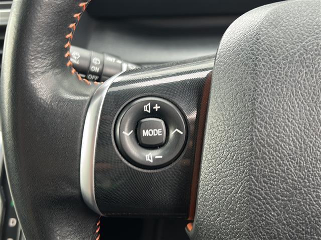 シエンタ G クエロ 純正7インチナビ/バックモニター/フルセグテレビ/両側パワースライドドア/トヨタセーフティセンス/社外アルミホイール/純正フロアマット/LEDヘッドライト/ハーフレザーシート/オレンジステッチ/ETC(11枚目)