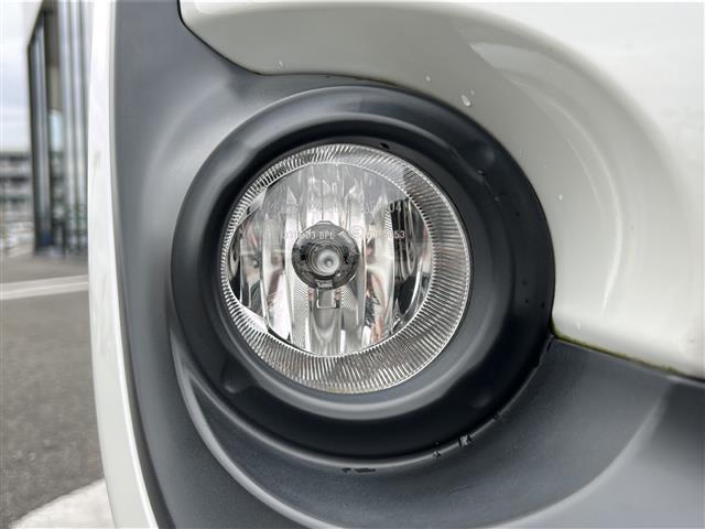 シエンタ G クエロ 純正7インチナビ/バックモニター/フルセグテレビ/両側パワースライドドア/トヨタセーフティセンス/社外アルミホイール/純正フロアマット/LEDヘッドライト/ハーフレザーシート/オレンジステッチ/ETC(37枚目)