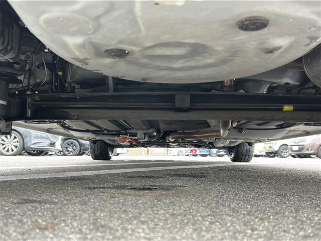 シエンタ G クエロ 純正7インチナビ/バックモニター/フルセグテレビ/両側パワースライドドア/トヨタセーフティセンス/社外アルミホイール/純正フロアマット/LEDヘッドライト/ハーフレザーシート/オレンジステッチ/ETC(40枚目)