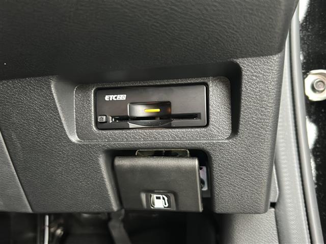 ノート X 純正ナビ/全方位モニター/フルセグテレビ/インテリジェントルームミラー/置くだけ充電/プロパイロット/ブラインドスポットモニター/ビルトインETC/LEDヘッドライト/スマートキー/プッシュスタート(10枚目)