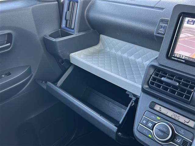 タント Ｘスペシャル　純正ナビ／バックカメラ／フルセグテレビ／Ｂｌｕｅｔｏｏｔｈ／前後コーナーセンサー／両側パワースライドドア／ＬＥＤヘッドライト／フォグライト／オートライト／ＥＴＣ／プッシュスタート／スマートキー　ＢＴ（12枚目）