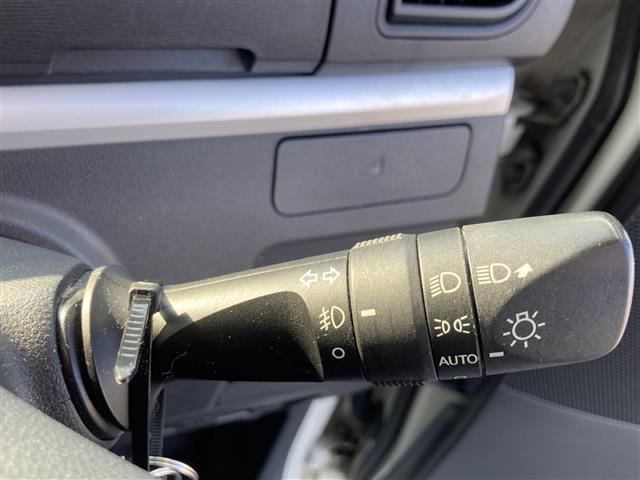 タント カスタムX トップエディションVS SAIII 純正8型ナビ/全方位カメラ/フルセグTV/両側パワースライドドア/ハーフレザーシート/ドライブレコーダー/USB/ETC/Blue tooth/純正フロアマット/純正アルミホイール/ドアバイザー(6枚目)