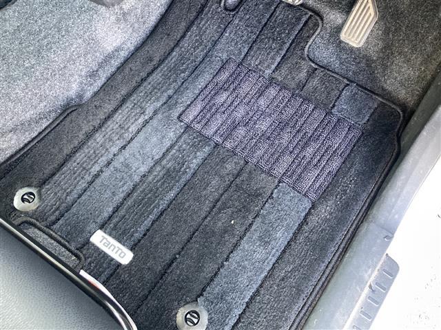 タント カスタムX トップエディションVS SAIII 純正8型ナビ/全方位カメラ/フルセグTV/両側パワースライドドア/ハーフレザーシート/ドライブレコーダー/USB/ETC/Blue tooth/純正フロアマット/純正アルミホイール/ドアバイザー(18枚目)