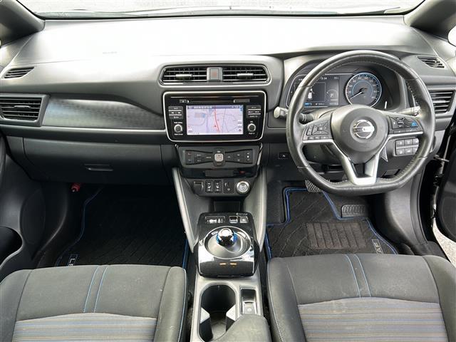 リーフ G 純正ナビ/全方位モニター/ワンセグテレビ/デジタルインナーミラー/ハンドルヒーター/ブラインドスポットモニター/シートヒーター/ドライブレコーダー/純正アルミホイール/純正フロアマット/ETC AUX(2枚目)