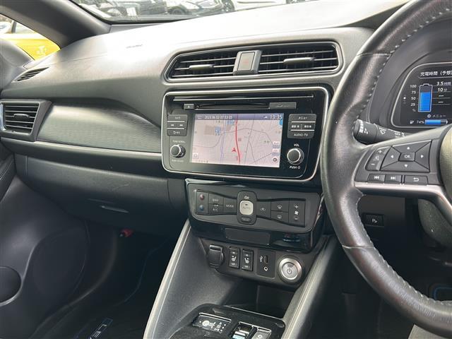 リーフ G 純正ナビ/全方位モニター/ワンセグテレビ/デジタルインナーミラー/ハンドルヒーター/ブラインドスポットモニター/シートヒーター/ドライブレコーダー/純正アルミホイール/純正フロアマット/ETC AUX(8枚目)