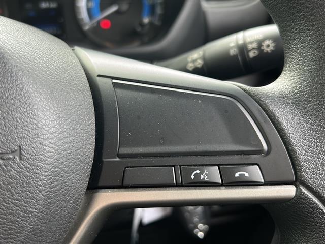 気になる車はすぐにお問い合わせください！画面右側の００６６から始まる無料ダイヤルからお問い合わせ下さい！専門スタッフがお車のご質問にお答えいたします！