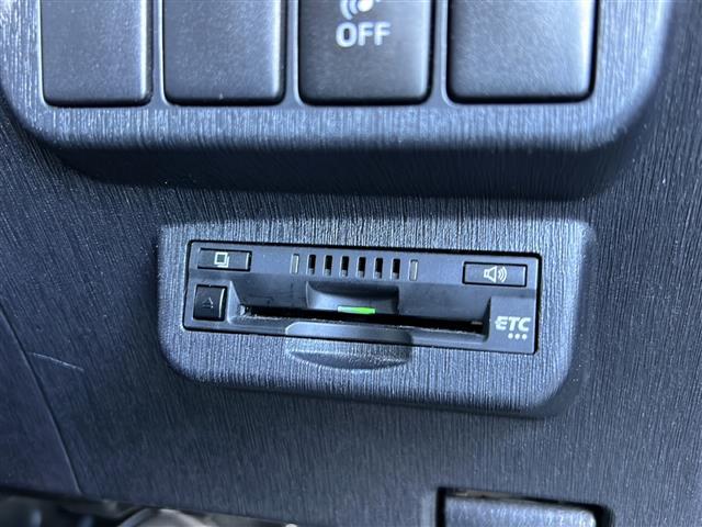 気になる車はすぐにお問い合わせください！画面右側の００６６から始まる無料ダイヤルからお問い合わせ下さい！専門スタッフがお車のご質問にお答えいたします！