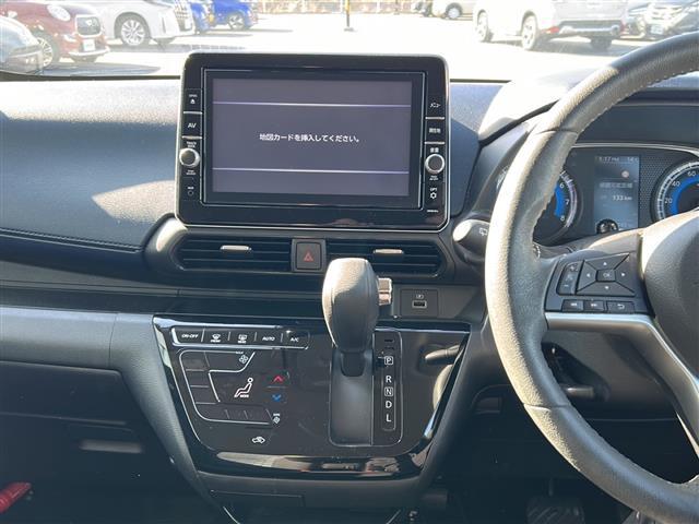 デイズ ハイウェイスター　Ｘ　全方位カメラ／純正９インチナビ／フルセグＴＶ／バックカメラ／エマージェンシーブレーキ／ＬＥＤヘッドライト／フロントフォグランプ／オートライト／プッシュスタート／スマートキー／純正アルミホイール／禁煙車（6枚目）