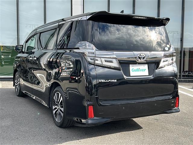 ヴェルファイア ２．５Ｚ　Ｇエディション　純正１０インチナビ／１２インチフリップダウンモニタ／フルセグ／シートヒーター／エアシート／バックカメラ／オートマチックハイビーム／ＤＶＤ再生機能／トヨタセーフティセンス／ビルトインＥＴＣ／スマートキー（4枚目）