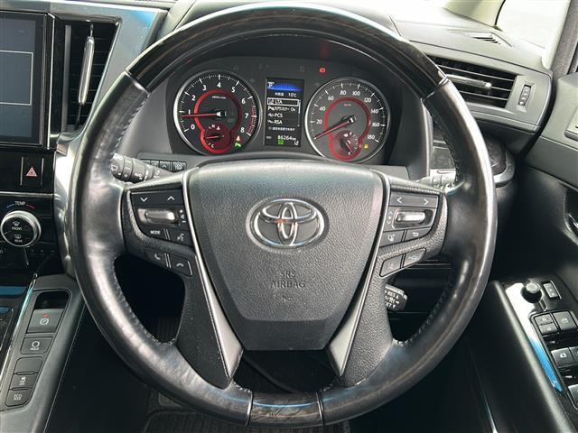 ヴェルファイア ２．５Ｚ　Ｇエディション　純正１０インチナビ／１２インチフリップダウンモニタ／フルセグ／シートヒーター／エアシート／バックカメラ／オートマチックハイビーム／ＤＶＤ再生機能／トヨタセーフティセンス／ビルトインＥＴＣ／スマートキー（14枚目）