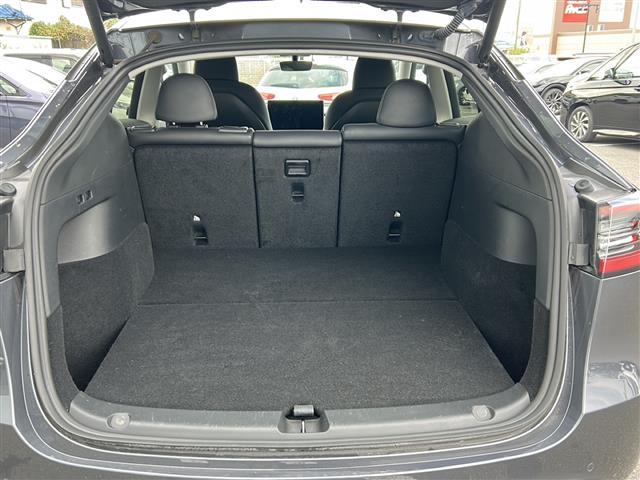 モデルY パフォーマンス パノラマルーフ/オートパイロット/禁煙車/純正ディスプレイオーディオ/パーキングアシスト/レザーシート/シートヒーター/バックカメラ/サイドカメラ/クルーズコントロール/レーンキープアシスト/4WD(21枚目)