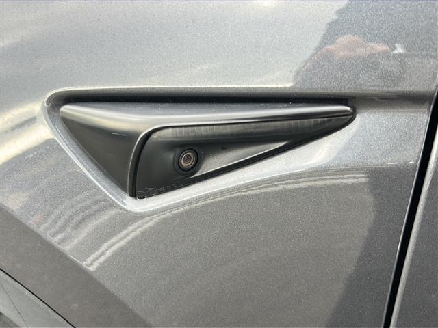 モデルY パフォーマンス パノラマルーフ/オートパイロット/禁煙車/純正ディスプレイオーディオ/パーキングアシスト/レザーシート/シートヒーター/バックカメラ/サイドカメラ/クルーズコントロール/レーンキープアシスト/4WD(30枚目)