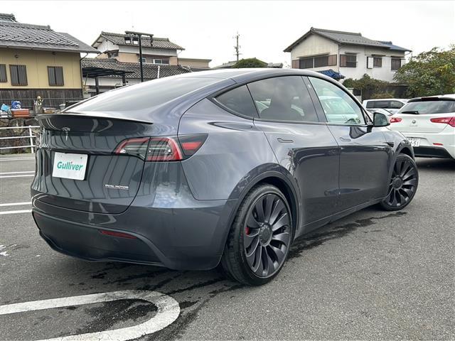 モデルY パフォーマンス パノラマルーフ/オートパイロット/禁煙車/純正ディスプレイオーディオ/パーキングアシスト/レザーシート/シートヒーター/バックカメラ/サイドカメラ/クルーズコントロール/レーンキープアシスト/4WD(36枚目)