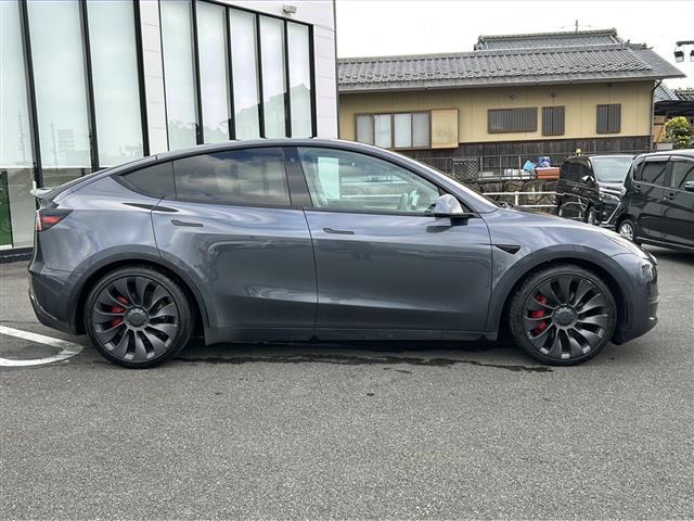 モデルY パフォーマンス パノラマルーフ/オートパイロット/禁煙車/純正ディスプレイオーディオ/パーキングアシスト/レザーシート/シートヒーター/バックカメラ/サイドカメラ/クルーズコントロール/レーンキープアシスト/4WD(37枚目)