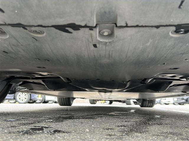 モデルY パフォーマンス パノラマルーフ/オートパイロット/禁煙車/純正ディスプレイオーディオ/パーキングアシスト/レザーシート/シートヒーター/バックカメラ/サイドカメラ/クルーズコントロール/レーンキープアシスト/4WD(41枚目)