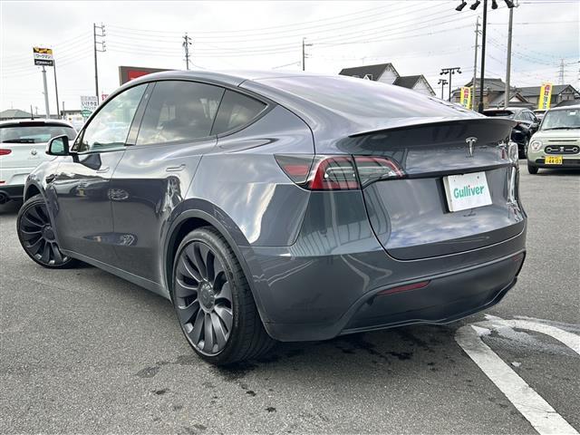 モデルY パフォーマンス パノラマルーフ/オートパイロット/禁煙車/純正ディスプレイオーディオ/パーキングアシスト/レザーシート/シートヒーター/バックカメラ/サイドカメラ/クルーズコントロール/レーンキープアシスト/4WD(43枚目)