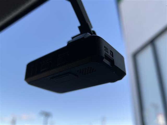 エブリイワゴン ＰＺターボスペシャル　純正ナビ／フルセグ／バックカメラ／両側パワースライドドア／スズキセーフティサポート／ドライブレコーダー前方／純正１４アルミホイール／禁煙車／スマートキー／スペアキー１本／ＥＴＣ／オートステップ　ＥＳＣ（12枚目）