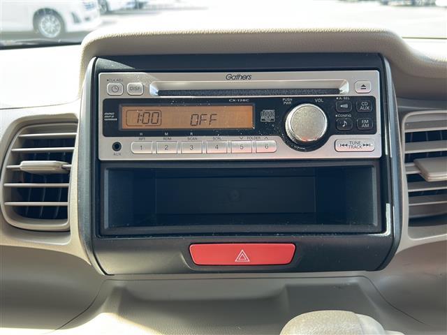 N-BOX G オーディオ/CD/USB/両側パワースライドドア/プッシュスタート/スマートキー/純正フロアマット/ドアバイザー/アルミホイール/ベンチシート/横滑り防止装置/オートエアコン/ハロゲンヘッドライト(9枚目)