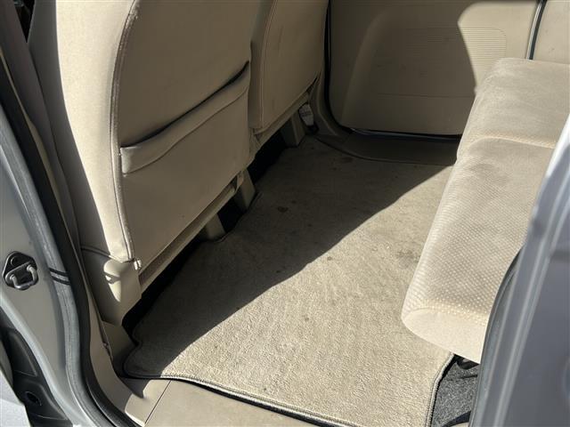 N-BOX G オーディオ/CD/USB/両側パワースライドドア/プッシュスタート/スマートキー/純正フロアマット/ドアバイザー/アルミホイール/ベンチシート/横滑り防止装置/オートエアコン/ハロゲンヘッドライト(27枚目)