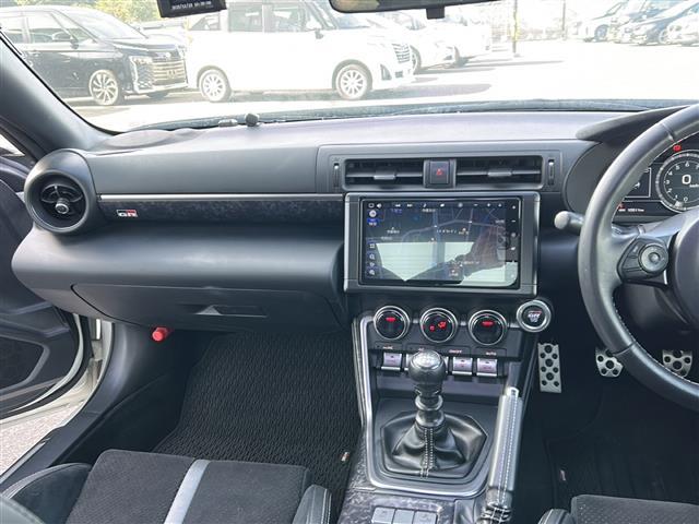 GR86 RZ 純正10インチナビ/サイドバイザー/プッシュスタート/スマートキー/クルーズコントロール/ETC/バックモニター/フルセグテレビ/社外前後トライブレコーダー/純正フロアマット/ハーフレザーシート/(8枚目)