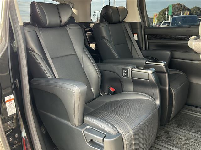 ヴェルファイア 2.5Z Gエディション 純正10インチナビ/バックモニター/フルセグテレビ/モデリスタエアロ/サンルーフ/12インチフリップダウンモニター/ステアリングヒーター/パワーシート/エアシート/シートヒーター/フォグランプ/ETC(19枚目)