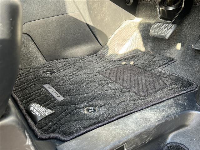 ヴェルファイア 2.5Z Gエディション 純正10インチナビ/バックモニター/フルセグテレビ/モデリスタエアロ/サンルーフ/12インチフリップダウンモニター/ステアリングヒーター/パワーシート/エアシート/シートヒーター/フォグランプ/ETC(22枚目)