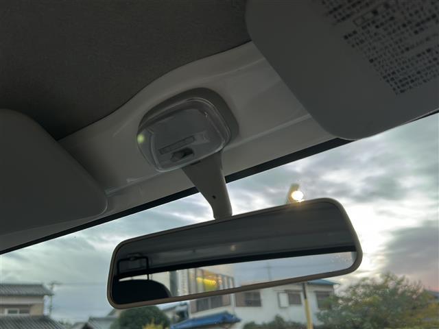 ハイゼットトラック エアコン・パワステ スペシャル 5速マニュアル/4WD/ケンウッドオーディオ/サマータイヤ車載/純正フロアマット/サイドドアバイザー/ケンウッドオーディオ/CD/AUX/パワーステアリング/エアコン/パワーウィンドウ/エアバック(16枚目)