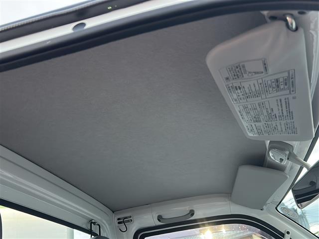 ハイゼットトラック エアコン・パワステ スペシャル 5速マニュアル/4WD/ケンウッドオーディオ/サマータイヤ車載/純正フロアマット/サイドドアバイザー/ケンウッドオーディオ/CD/AUX/パワーステアリング/エアコン/パワーウィンドウ/エアバック(19枚目)