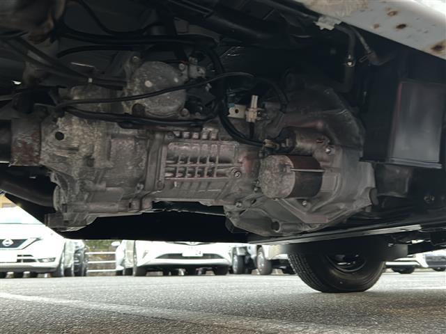 ハイゼットトラック エアコン・パワステ スペシャル 5速マニュアル/4WD/ケンウッドオーディオ/サマータイヤ車載/純正フロアマット/サイドドアバイザー/ケンウッドオーディオ/CD/AUX/パワーステアリング/エアコン/パワーウィンドウ/エアバック(41枚目)