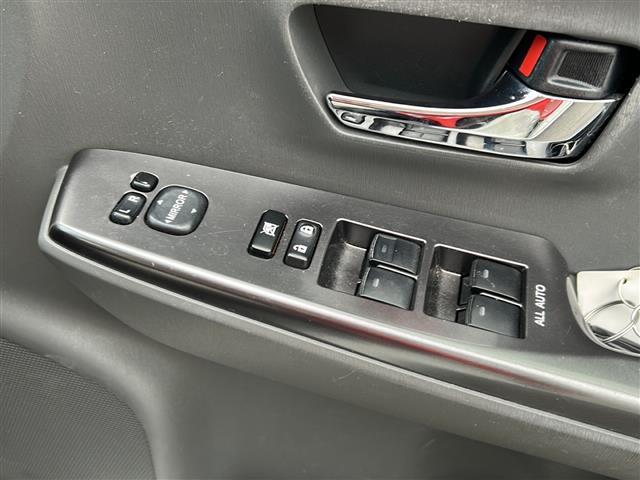 店頭販売もしておりますので、先に在庫が無くなってしまうこともございます。気になる車はまずはお問い合わせください！