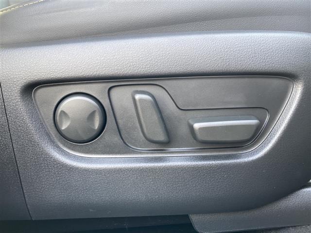 CX-60 XD エクスクルーシブモード 純正12.3型ナビ/フルセグTV/全方位カメラ/BOSEサウンド/パノラマサンルーフ/レザーシート/シートヒーター/エアシート/ステアリングヒーター/パワーシート/電動リアゲート/ドライブレコーダー(13枚目)