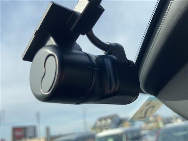 CX-60 XD エクスクルーシブモード 純正12.3型ナビ/フルセグTV/全方位カメラ/BOSEサウンド/パノラマサンルーフ/レザーシート/シートヒーター/エアシート/ステアリングヒーター/パワーシート/電動リアゲート/ドライブレコーダー(16枚目)