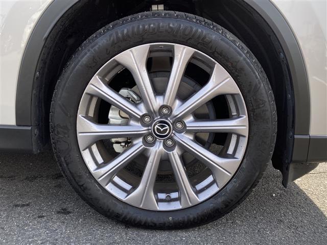 CX-60 XD エクスクルーシブモード 純正12.3型ナビ/フルセグTV/全方位カメラ/BOSEサウンド/パノラマサンルーフ/レザーシート/シートヒーター/エアシート/ステアリングヒーター/パワーシート/電動リアゲート/ドライブレコーダー(26枚目)