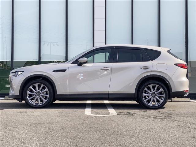 CX-60 XD エクスクルーシブモード 純正12.3型ナビ/フルセグTV/全方位カメラ/BOSEサウンド/パノラマサンルーフ/レザーシート/シートヒーター/エアシート/ステアリングヒーター/パワーシート/電動リアゲート/ドライブレコーダー(32枚目)