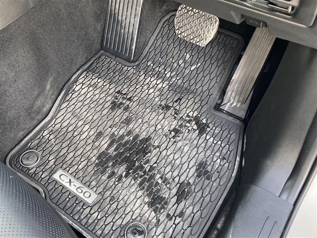 CX-60 XD エクスクルーシブモード 純正12.3型ナビ/フルセグTV/全方位カメラ/BOSEサウンド/パノラマサンルーフ/レザーシート/シートヒーター/エアシート/ステアリングヒーター/パワーシート/電動リアゲート/ドライブレコーダー(39枚目)