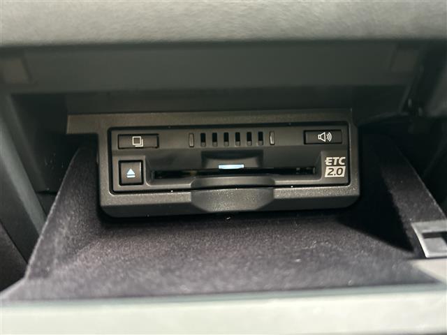 ＬＳ ＬＳ５００ｈ　Ｆスポーツ　サンルーフ／全方位カメラ／ＥＴＣ２．０／禁煙車／クルーズコントロール／レーンキープアシスト／コーナーセンサー／バックカメラ／ドライブレコーダー／ハーフレザーシート／シートヒーター／ステアリングヒーター（3枚目）