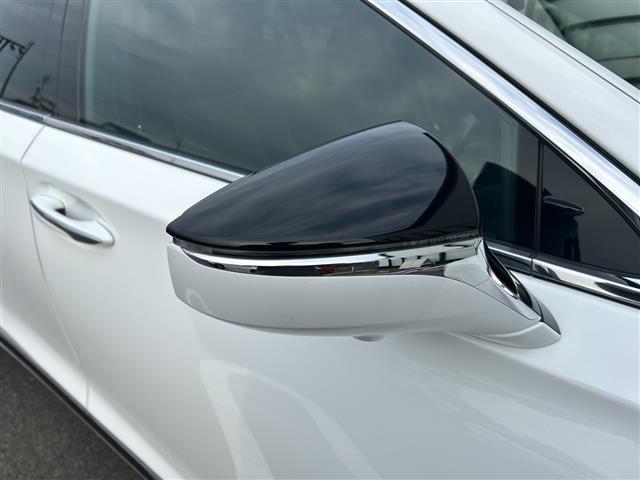 ＬＳ ＬＳ５００ｈ　Ｆスポーツ　サンルーフ／全方位カメラ／ＥＴＣ２．０／禁煙車／クルーズコントロール／レーンキープアシスト／コーナーセンサー／バックカメラ／ドライブレコーダー／ハーフレザーシート／シートヒーター／ステアリングヒーター（27枚目）