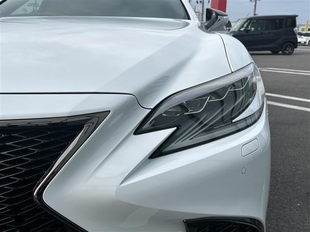 ＬＳ ＬＳ５００ｈ　Ｆスポーツ　サンルーフ／全方位カメラ／ＥＴＣ２．０／禁煙車／クルーズコントロール／レーンキープアシスト／コーナーセンサー／バックカメラ／ドライブレコーダー／ハーフレザーシート／シートヒーター／ステアリングヒーター（32枚目）