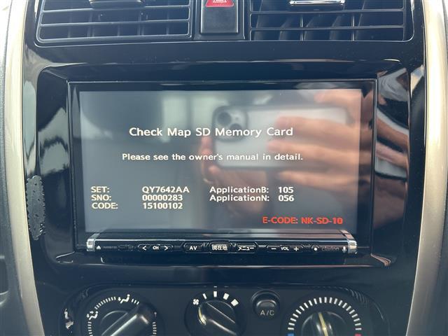 ジムニー ランドベンチャー　フルセグテレビ／社外７インチナビ／ハーフレザーシート／シートヒーター／背面タイヤハードカバー／サイドバイザー／スタッドレス有／純正アルミホイール／純正フロアマット／前後ドライブレコーダー／禁煙車　ＰＳ（5枚目）