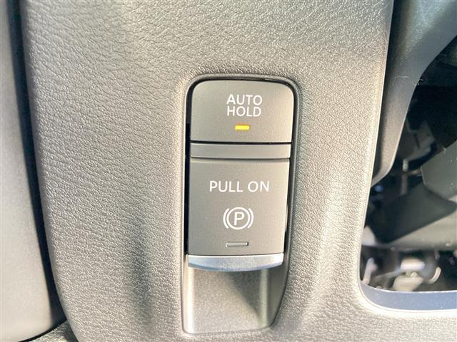 セレナ ｅ－パワー　ハイウェイスターＶ　全方位カメラ／両側パワースライドドア／フルセグＴＶ／純正ディスプレイオーディオ／バックカメラ／クルーズコントロール／プロパイロット／ハーフレザーシート／ワイヤレス充電／ＬＥＤヘッドライト／禁煙車（15枚目）