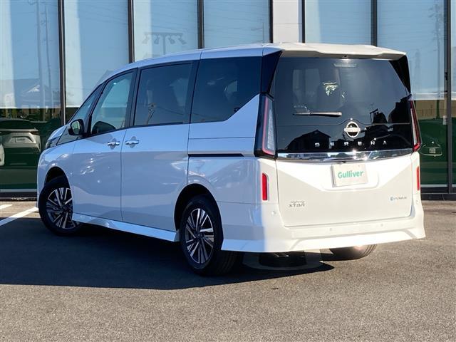 セレナ ｅ－パワー　ハイウェイスターＶ　全方位カメラ／両側パワースライドドア／フルセグＴＶ／純正ディスプレイオーディオ／バックカメラ／クルーズコントロール／プロパイロット／ハーフレザーシート／ワイヤレス充電／ＬＥＤヘッドライト／禁煙車（43枚目）