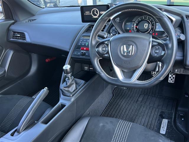 S660 α 6速MT/センターディスプレイ/バックカメラ/HDMI/USB/AM/FM/クルーズコントロール/シティブレーキアクティブシステム/ハーフレザーシート/革巻きステアリング/ステアリングスイッチ/ETC(3枚目)