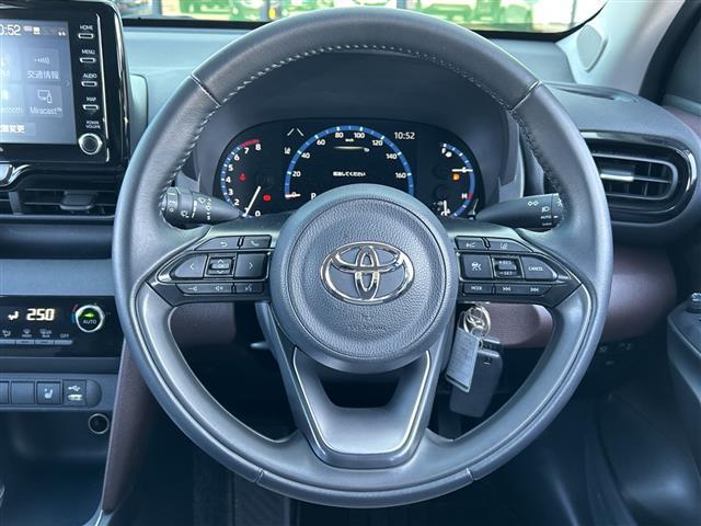 ヤリスクロス Ｚ　全方位カメラ／純正ディスプレイオーディオ／バックカメラ／クルーズコントロール／レーンキープアシスト／前後コーナーセンサー／ドライブレコーダー／ビルトインＥＴＣ／ＬＥＤヘッドライト／フロントフォグランプ（11枚目）