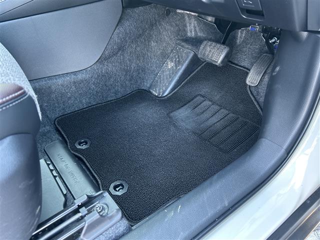 ヤリスクロス Ｚ　全方位カメラ／純正ディスプレイオーディオ／バックカメラ／クルーズコントロール／レーンキープアシスト／前後コーナーセンサー／ドライブレコーダー／ビルトインＥＴＣ／ＬＥＤヘッドライト／フロントフォグランプ（19枚目）