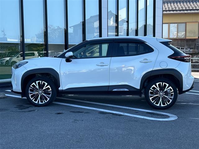 ヤリスクロス Ｚ　全方位カメラ／純正ディスプレイオーディオ／バックカメラ／クルーズコントロール／レーンキープアシスト／前後コーナーセンサー／ドライブレコーダー／ビルトインＥＴＣ／ＬＥＤヘッドライト／フロントフォグランプ（34枚目）